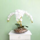 Arranjo Com Três Orquídeas Artificiais No Vaso De Vidro | For